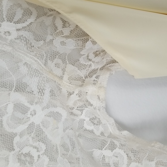 Vintage Ivory Lace Wedding Dress Size XS - Picture 9 of 10